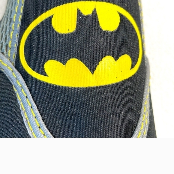 BATMAN UNISEX WATER SWIM SHOES TODDLER BOYS SIZE LARGE (9-10) - Picture 12 of 12